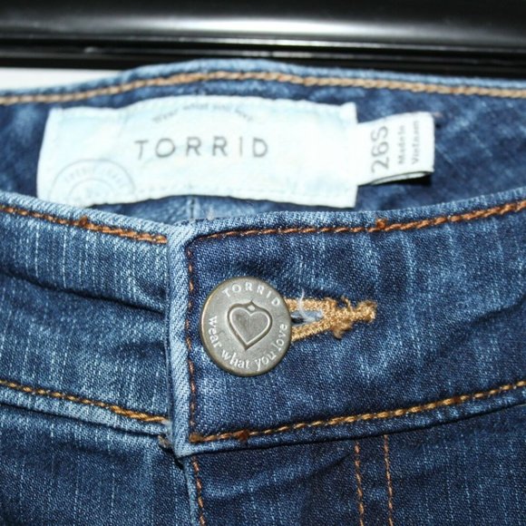 Torrid Boyfriend Jeans Size 26S 26 Short H10122 - Picture 4 of 9